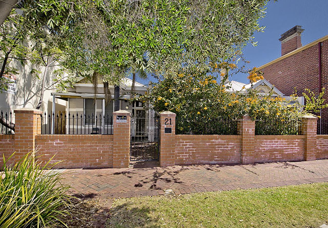 Myozexp Palmerston Lodge Perth Exterior photo