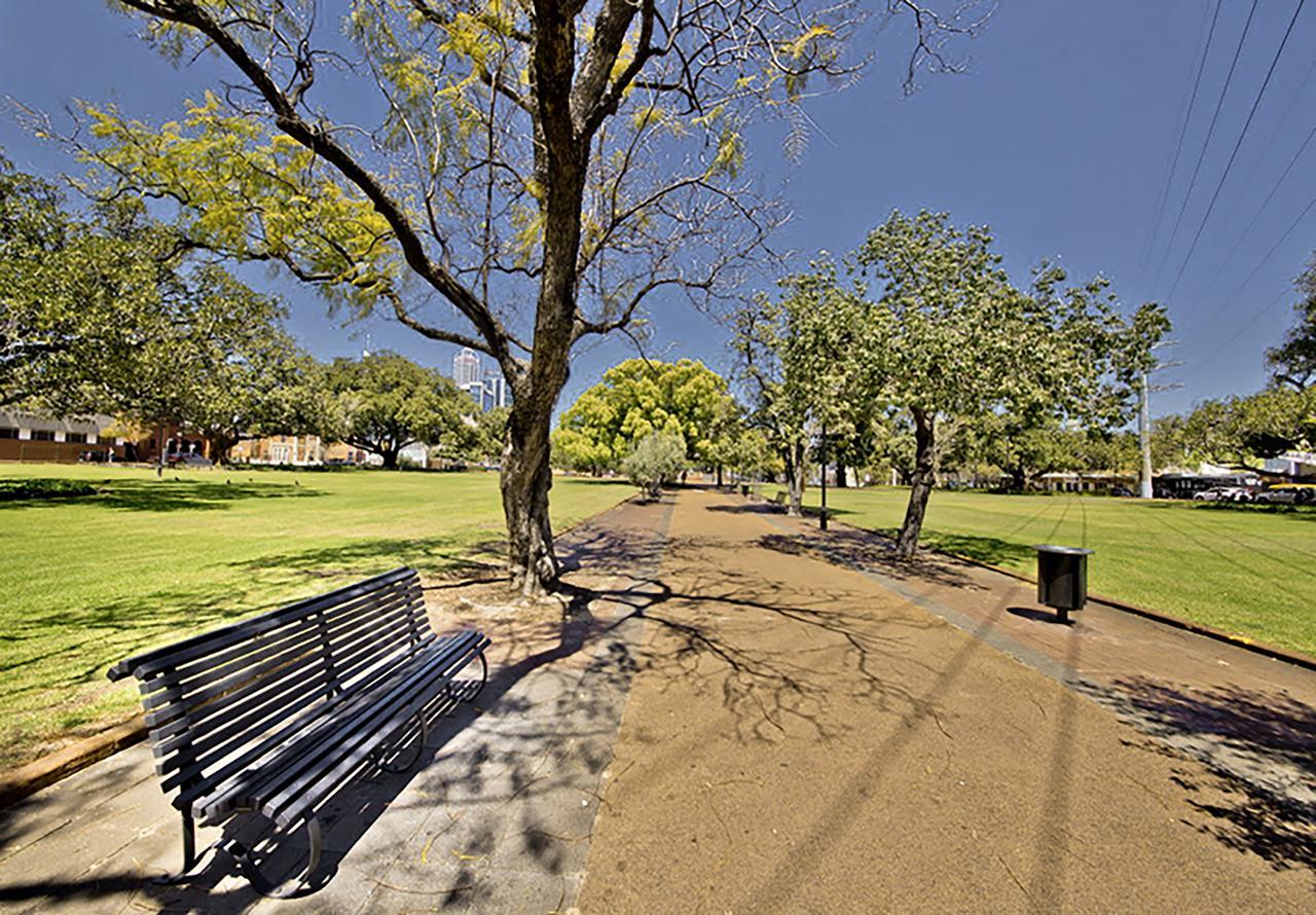 Myozexp Palmerston Lodge Perth Exterior photo